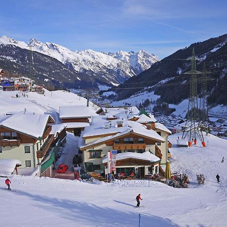 Hotel Garni - Restaurant Kaminstube Sankt Anton am Arlberg Buitenkant foto