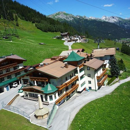 Hotel Garni - Restaurant Kaminstube Sankt Anton am Arlberg Buitenkant foto
