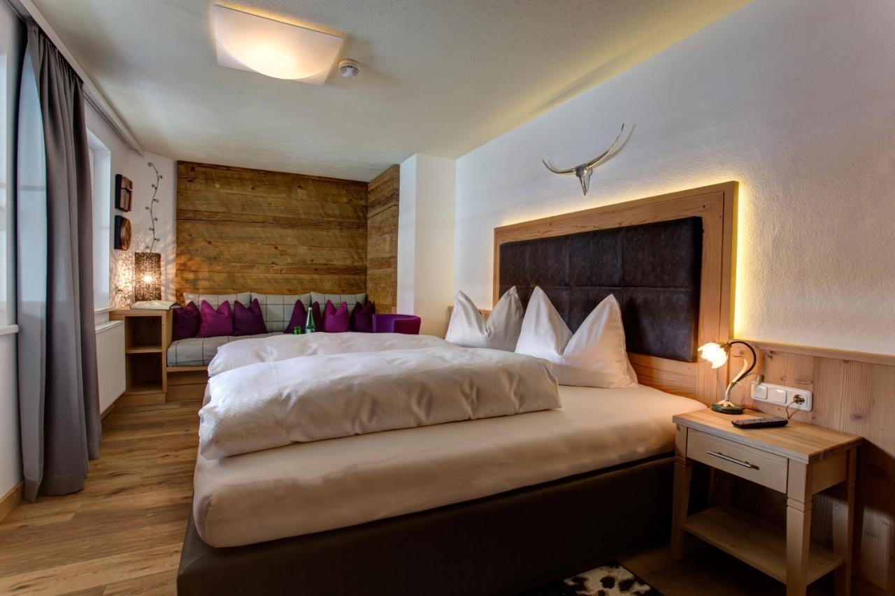 Hotel Garni - Restaurant Kaminstube Sankt Anton am Arlberg Buitenkant foto
