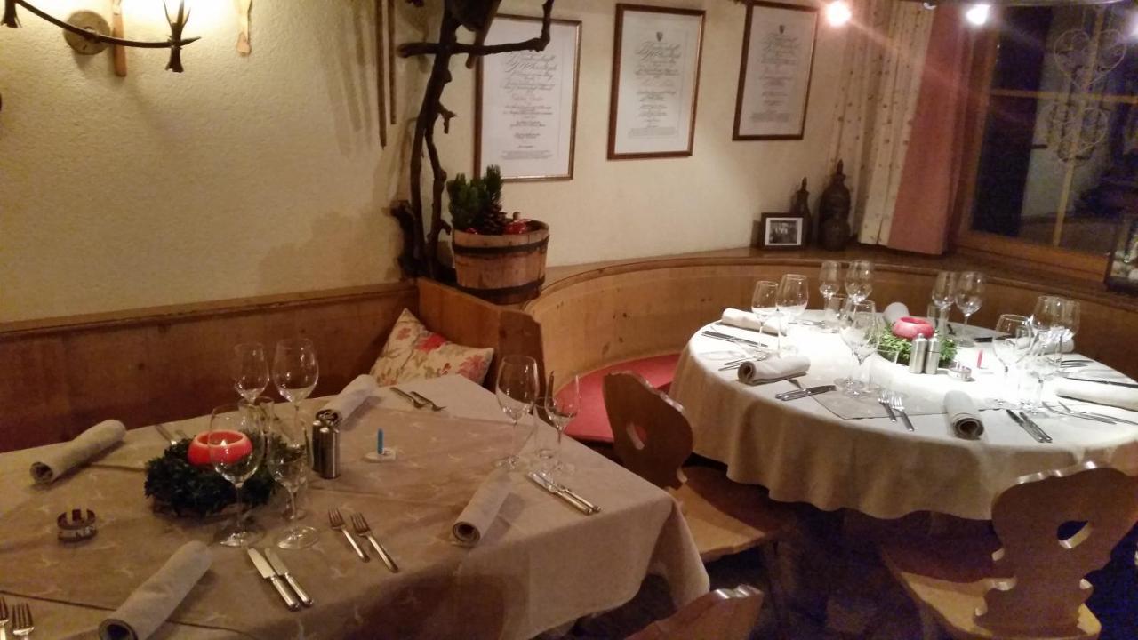 Hotel Garni - Restaurant Kaminstube Sankt Anton am Arlberg Buitenkant foto
