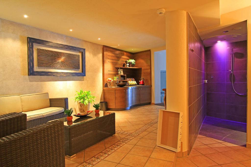 Hotel Garni - Restaurant Kaminstube Sankt Anton am Arlberg Buitenkant foto