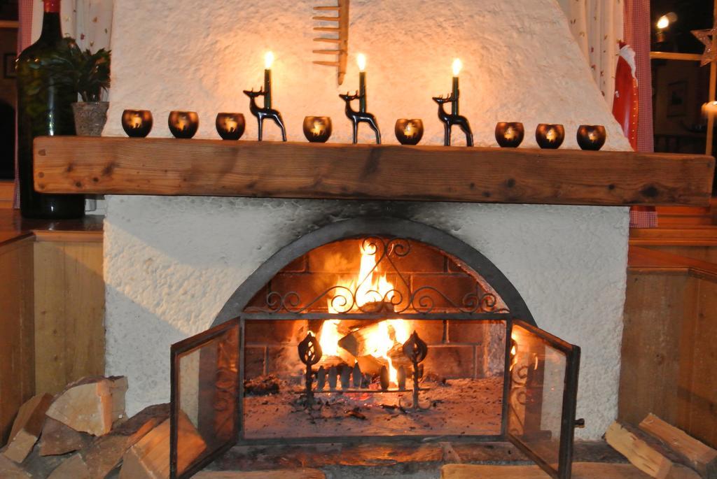 Hotel Garni - Restaurant Kaminstube Sankt Anton am Arlberg Buitenkant foto